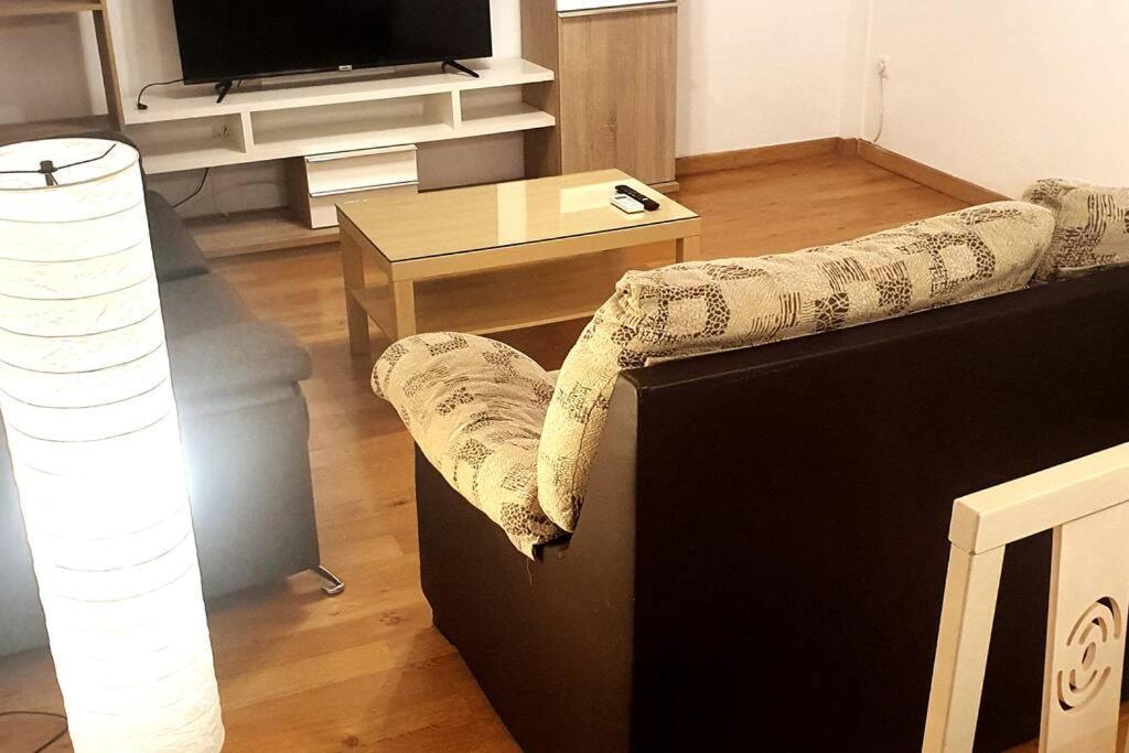4F, Aire Acondic, 80M2, 2 Dormitorios, 4 Huespedes, Wifi Gratis Ла-Линеа-де-ла-Консепсьон Экстерьер фото