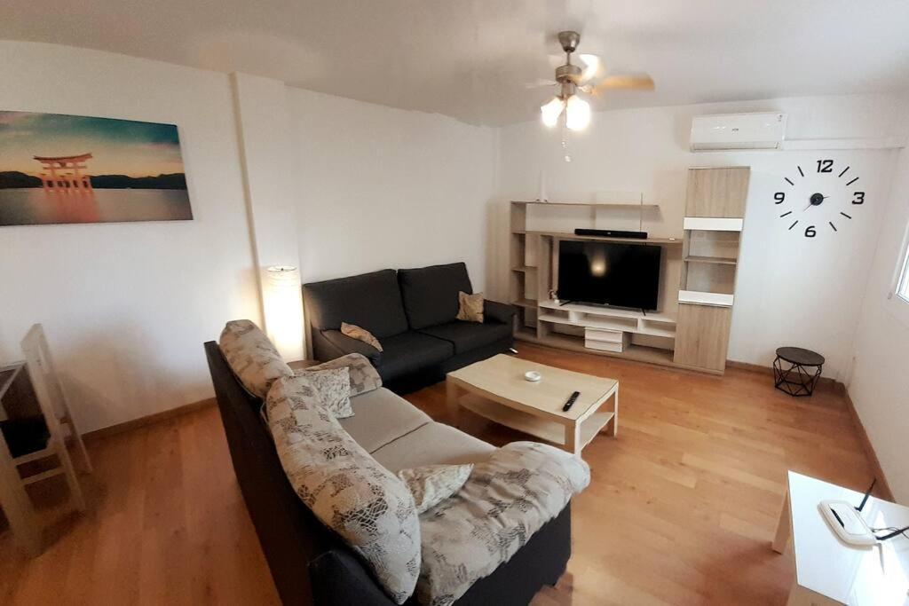 4F, Aire Acondic, 80M2, 2 Dormitorios, 4 Huespedes, Wifi Gratis Ла-Линеа-де-ла-Консепсьон Экстерьер фото