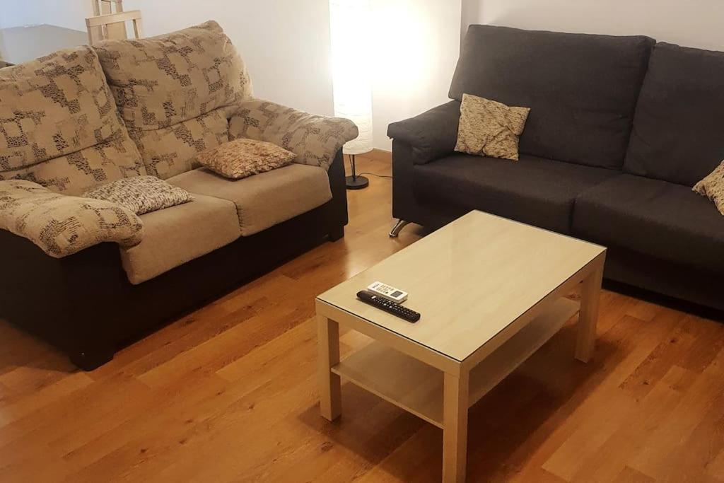 4F, Aire Acondic, 80M2, 2 Dormitorios, 4 Huespedes, Wifi Gratis Ла-Линеа-де-ла-Консепсьон Экстерьер фото